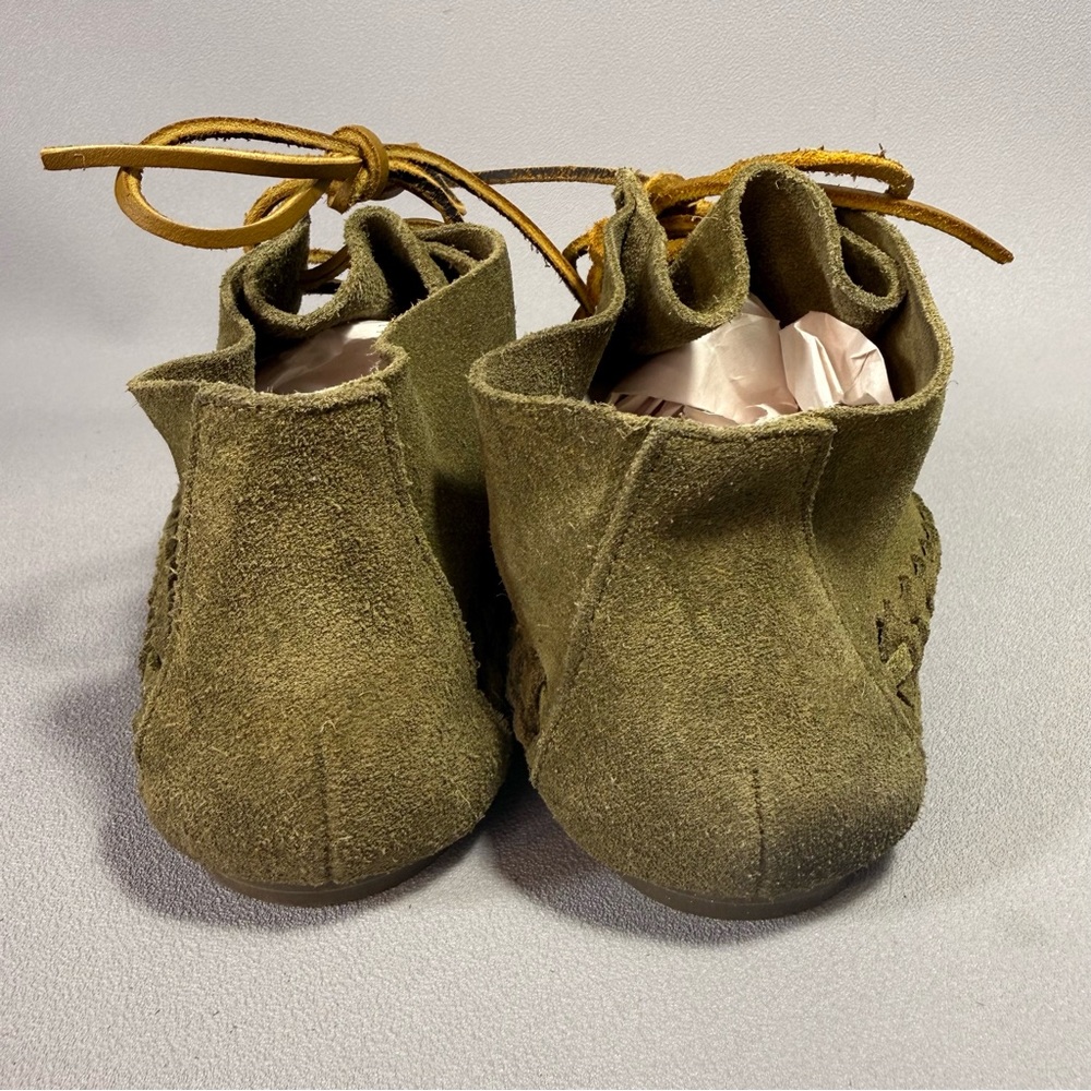 Latigo Gamine Olive Green Suede Moccasins with Leather Laces - Picture 15 of 16